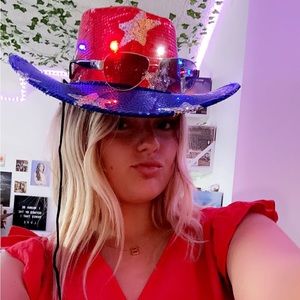 Meet your Posher, Bella